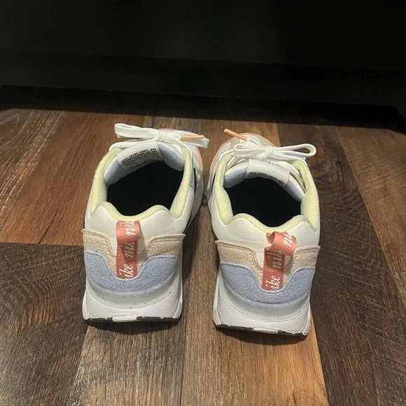 RETRO Pastel Nike Kids Pastel Sneakers - Picture 7 of 9